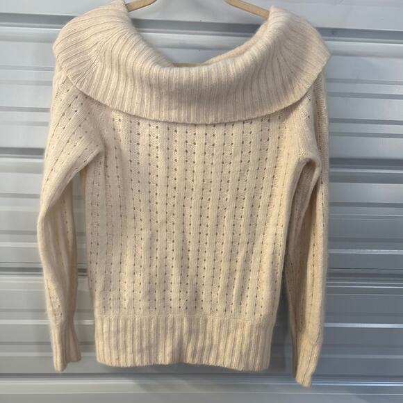 Banana Republic Vintage Cream Cable Knit Cowl Neck Sweater - Picture 5 of 5